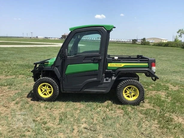 2023 John Deere XUV 835R Gator 4WD Utility Cart for Sale image 3