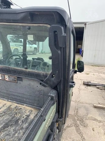 2023 John Deere Gator XUV 835R For Sale image 3