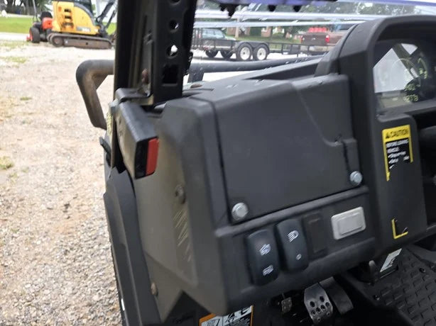 2018 John Deere Gator XUV 835M 4WD Utility Cart for Sale image 10