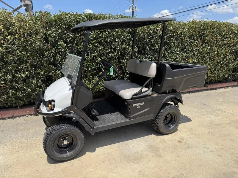 2025 Cushman® Hauler® 800X Gas Golf Cart for Sale image 3