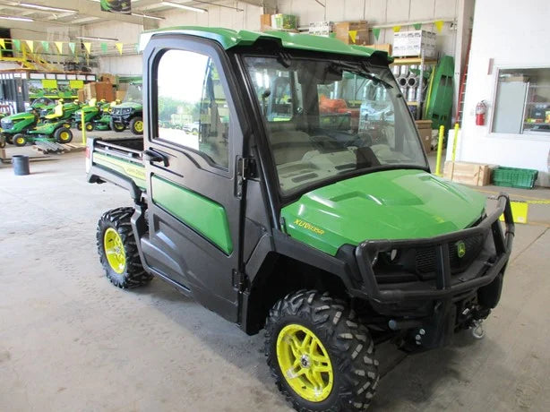 2021 John Deere Gator XUV 835R For Sale image 2