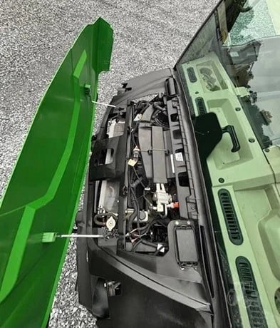 2018 John Deere Gator XUV 835R 4WD Utility Cart for Sale image 6
