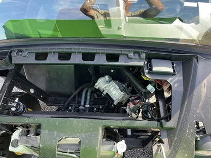 2024 John Deere Gator 4WD XUV 835M Utility Cart for Sale image 7