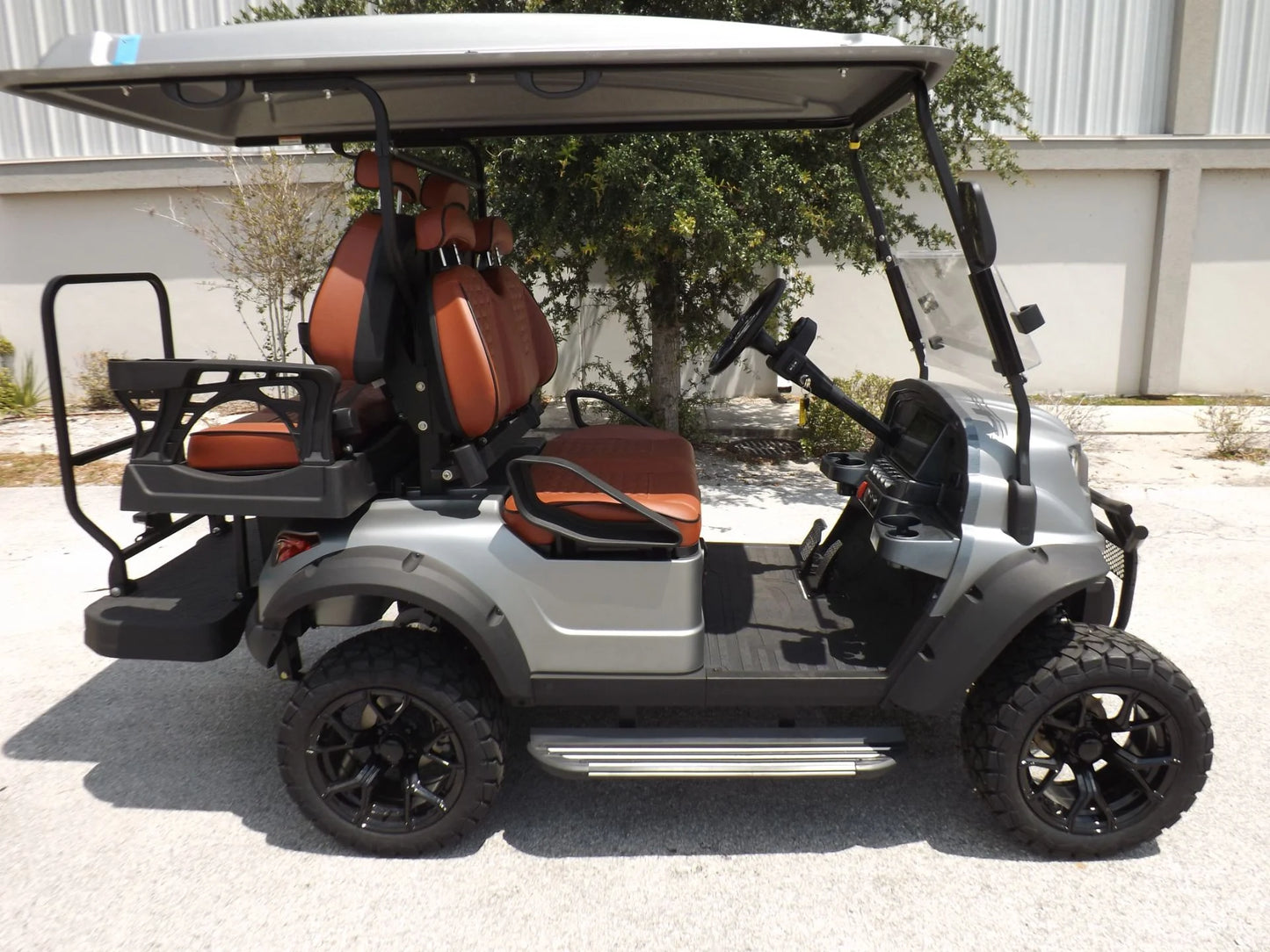 2024 GORILLA G4L LI 4 Pass Lifted Lithium Golf Cart for Sale image 2