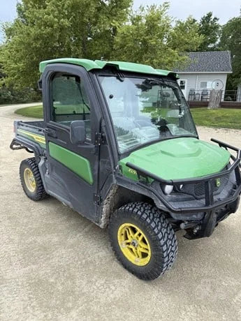 2024 John Deere Gator XUV 835R 4WD Utility Cart for Sale image 2