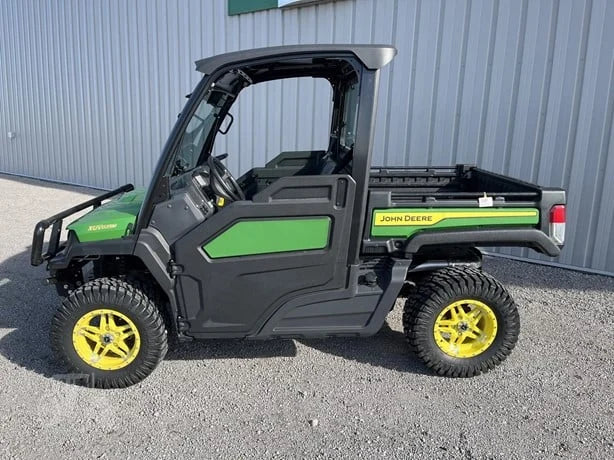 2024 John Deere Gator 4WD XUV 835M Utility Cart for Sale image 2
