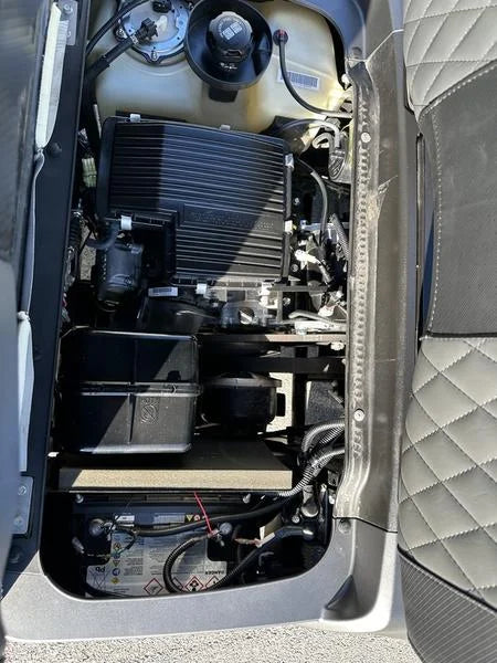 Black 2021 Yamaha Drive2 EFI Quietech Gas for Sale image 8