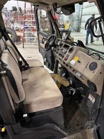 2019 John Deere Gator XUV 835R For Sale image 4