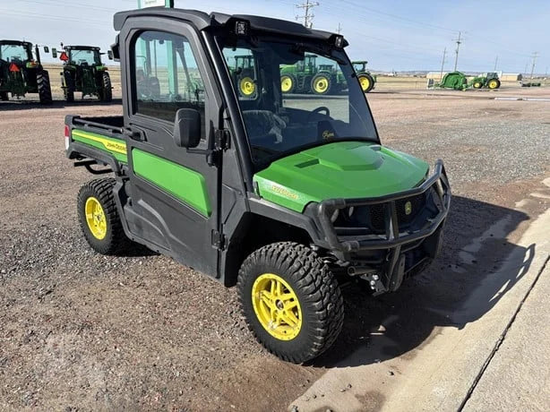 2023 John Deere Gator XUV 835M 4WD Utility Cart for Sale image 0
