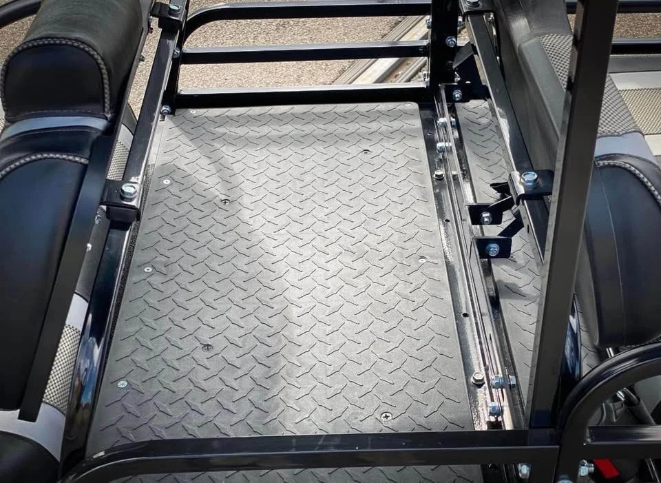 2017 Cushman Hauler 1200 Golf Cart for Sale image 6
