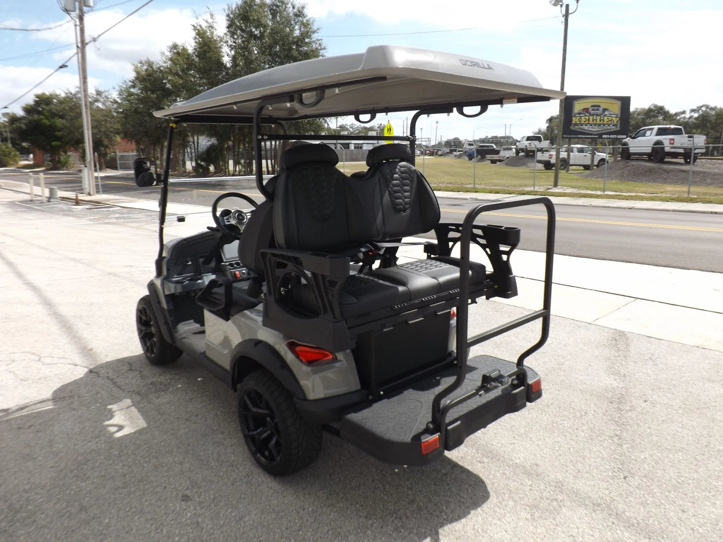 2024 GORILLA G4 LI 4 Pass Lithium Golf Cart for Sale image 4