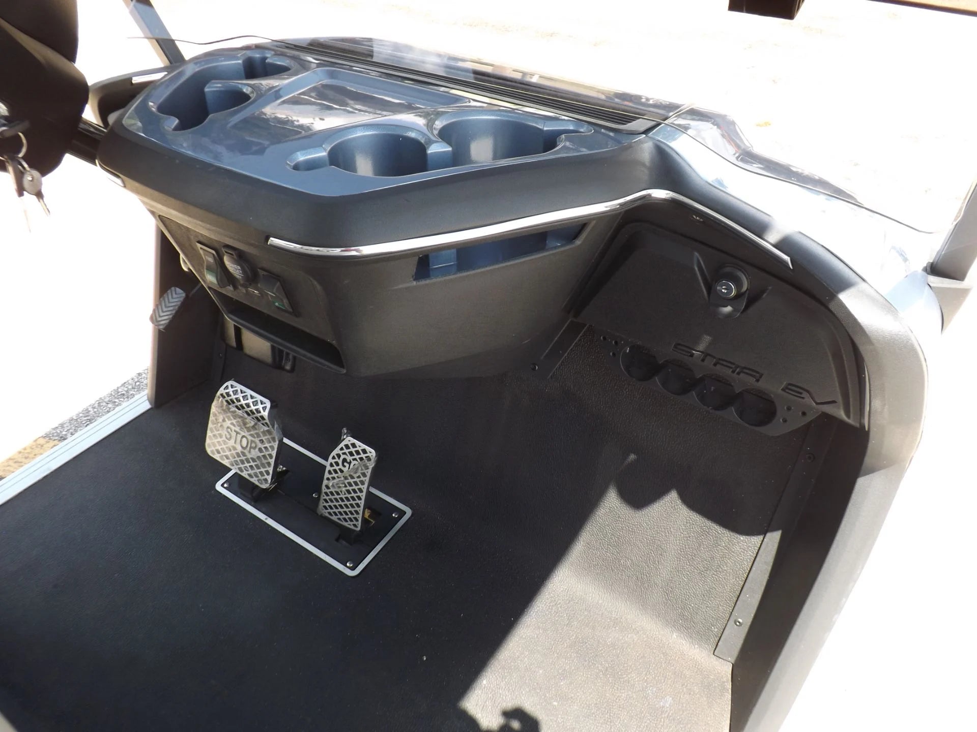 2024 Star EV SIRIUS 4 Forward Lithium Golf Cart for Sale image 6