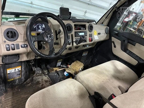 2019 John Deere Gator XUV 835R For Sale image 5