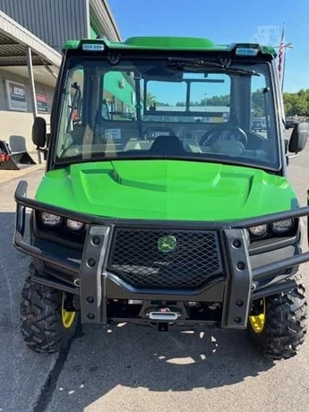 2025 John Deere Gator 4WD Utility Cart for Sale image 0