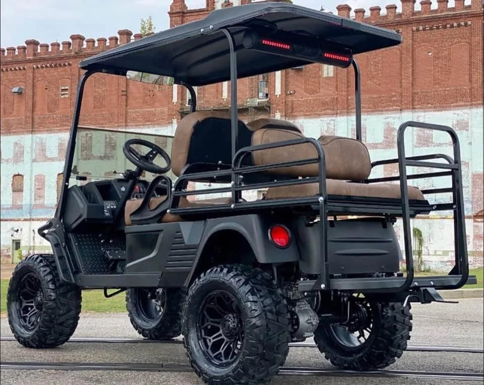 2022 Cushman 1200 Gas Golf Cart for Sale image 3