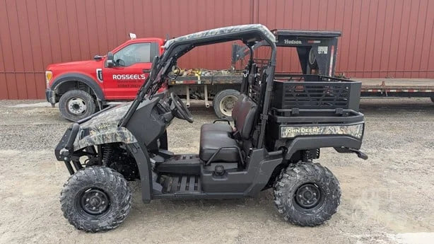 2012 John Deere Gator XUV 550 4WD Utility Cart for Sale image 1