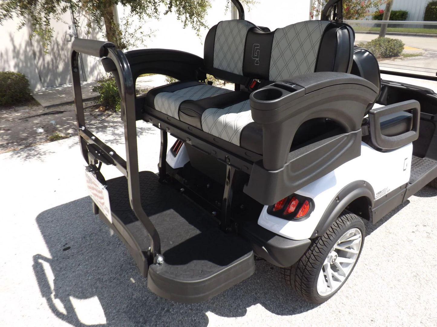 White 2023 HONOR LSV 2+2 G1 Lifted Lithium Golf Cart for Sale image 11