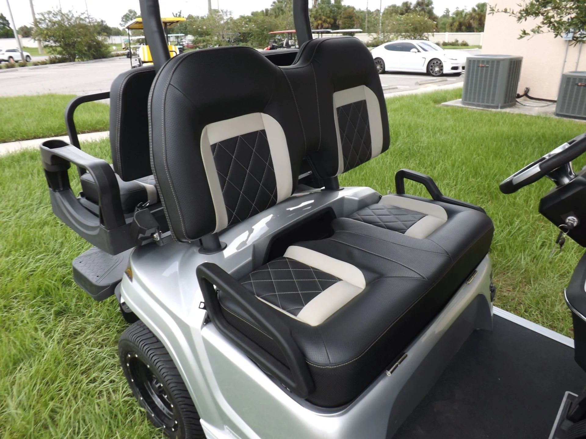 Light Metallic 2023 Star EV SIRIUS 2+2 Golf Cart for Sale image 12