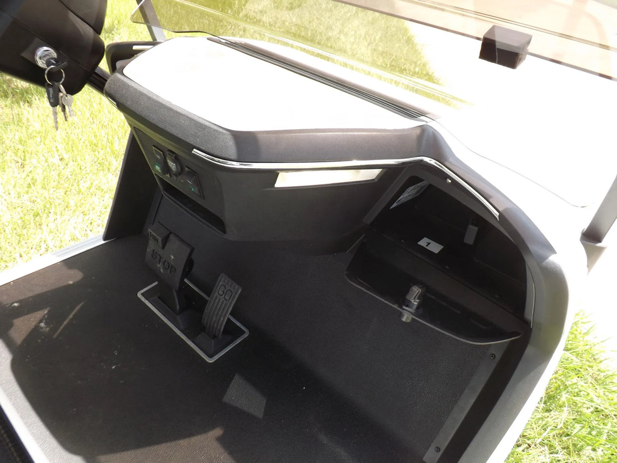 White 2023 Star EV SIRIUS 2+2 Golf Cart for Sale image 8