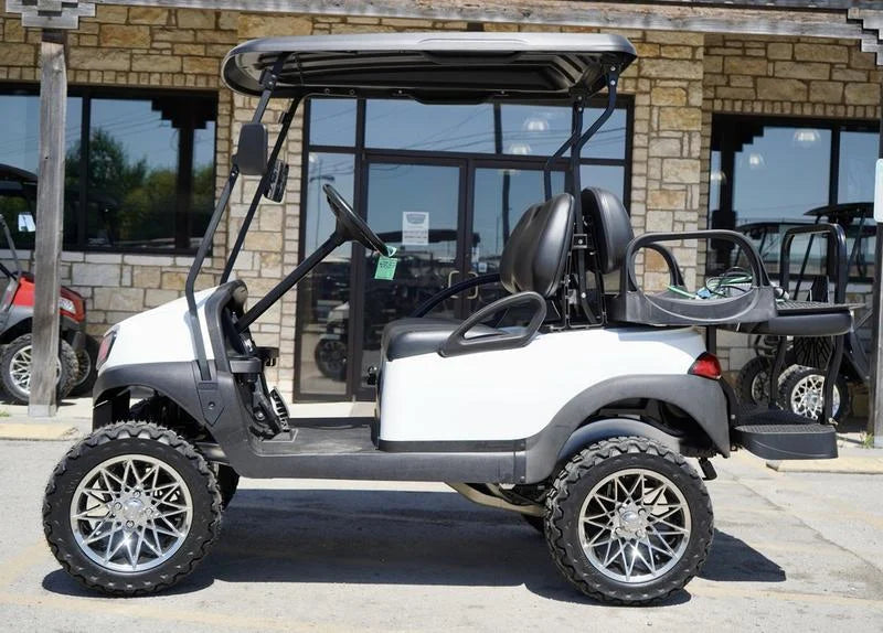 2019 CLUB CAR Tempo Lifted Gas EFI for Sale image 1