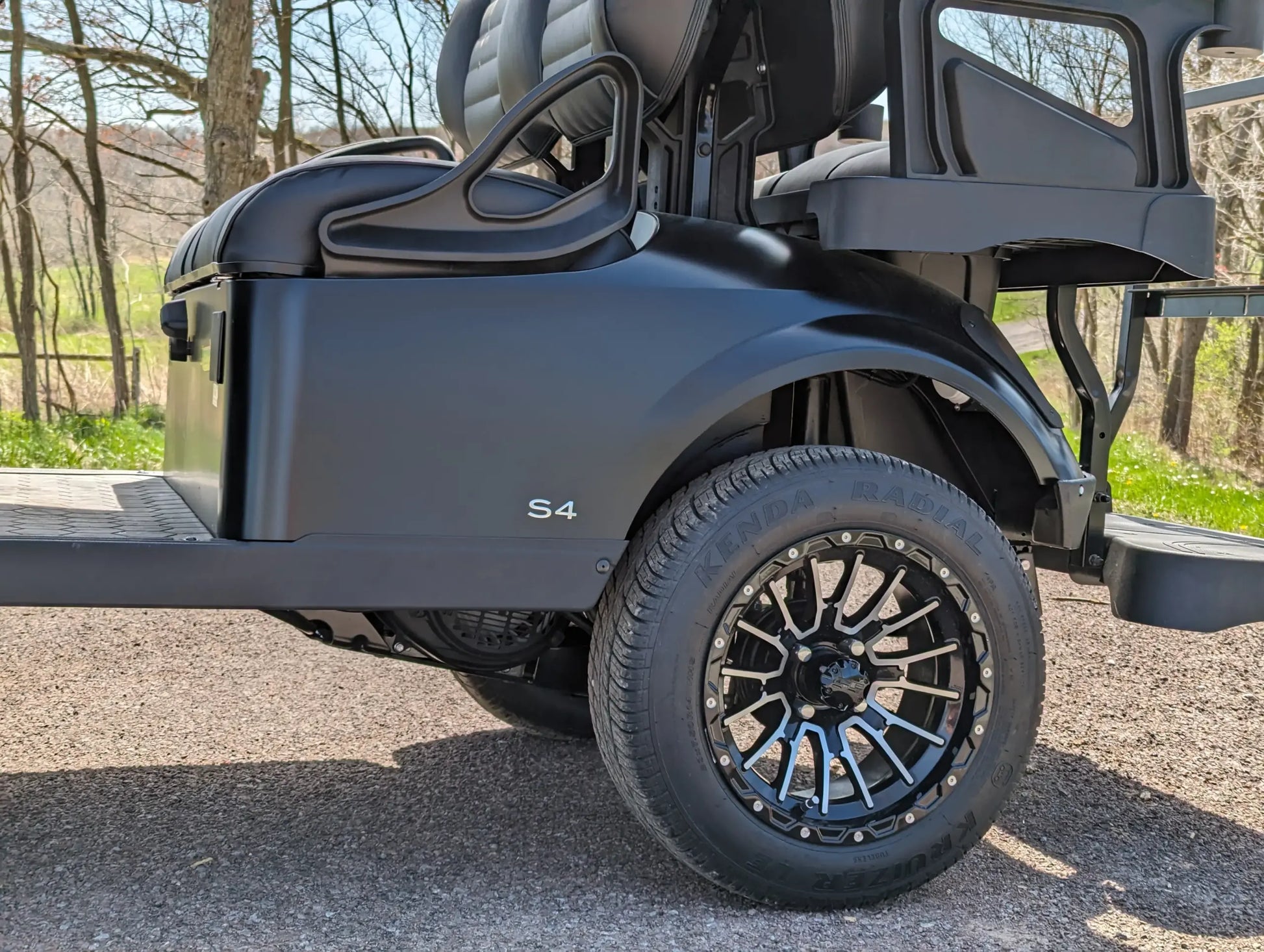2024 E-Z-GO Express 4 Passengers for Sale image 5
