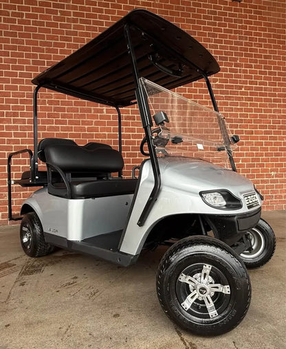 2022 E-Z-GO Valor 48V Golf Cart (Silver) image 3