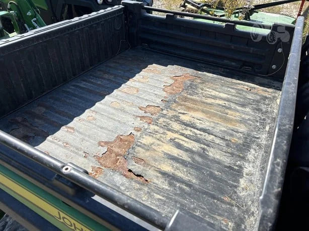 2014 John Deere Gator XUV 825i 4WD Utility Cart for Sale image 1
