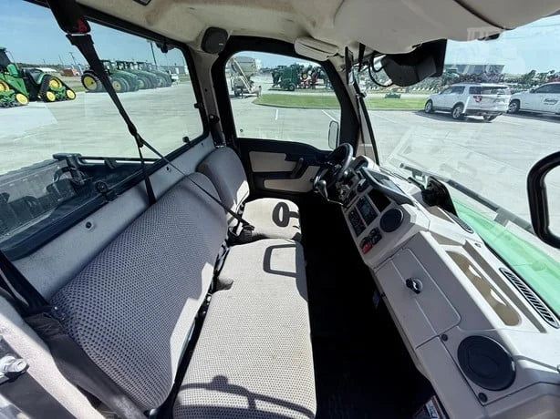2018 John Deere Gator XUV 835R For Sale image 7
