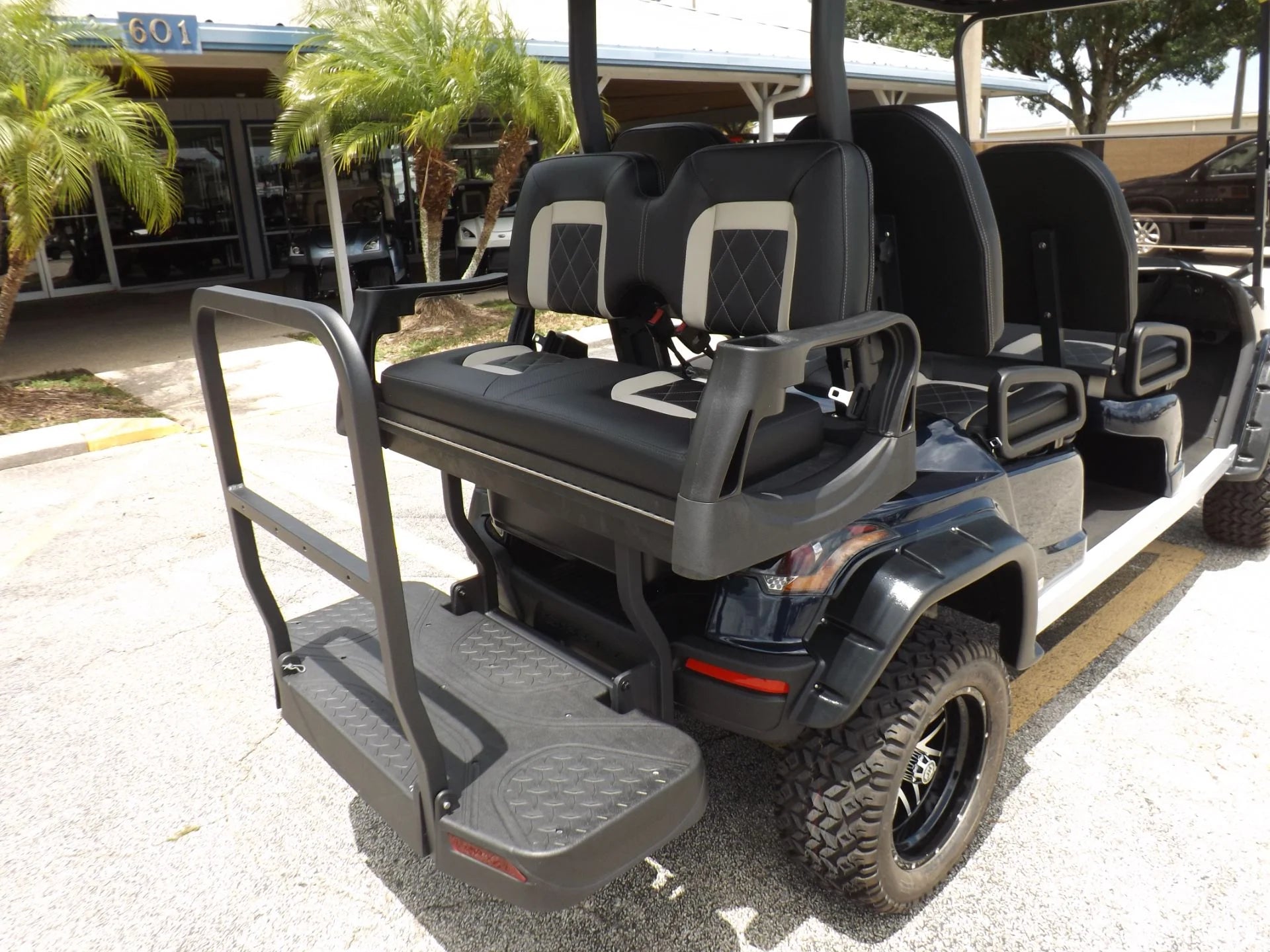 2024 Star EV SIRIUS 4+2 Lifted Lithium Golf Cart for Sale image 13
