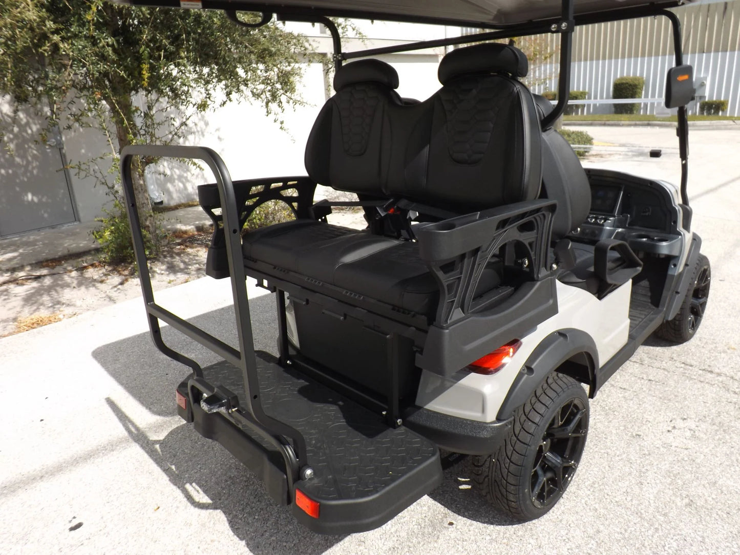 2024 GORILLA G4 LI 4 Pass Lithium Golf Cart for Sale image 12