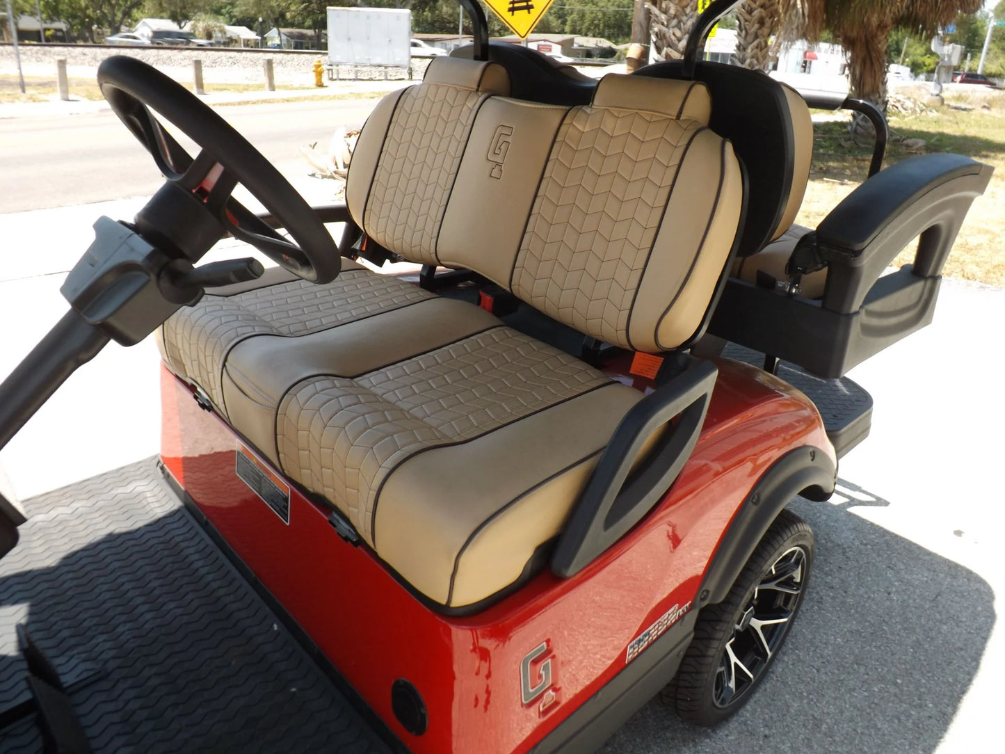 Red 2024 HONOR LSV 2+2 G1 Lifted Lithium Golf Cart for Sale image 16