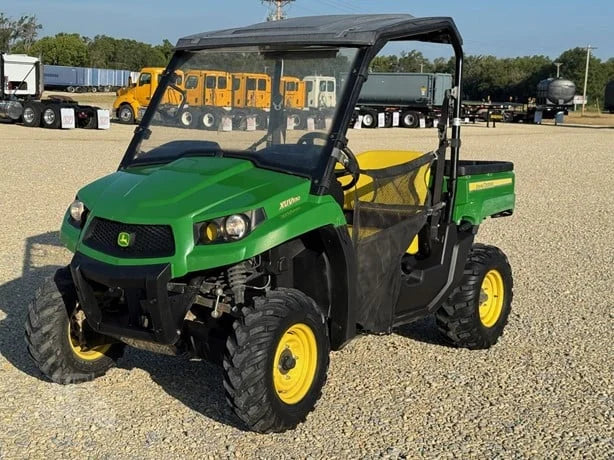2014 John Deere Gator XUV 550 4x4 Gas Utility Cart For Sale image 3