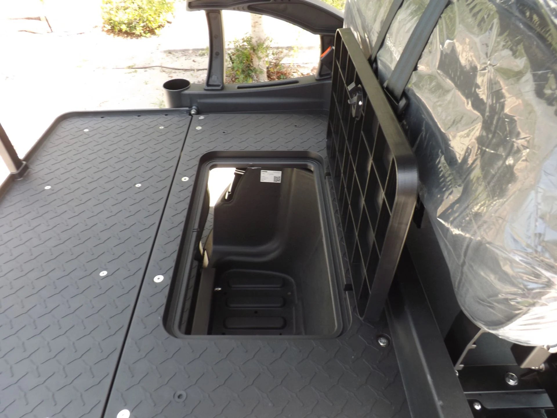 2022 Bintelli BEYOND 4P Lifted Golf Cart for Sale image 15