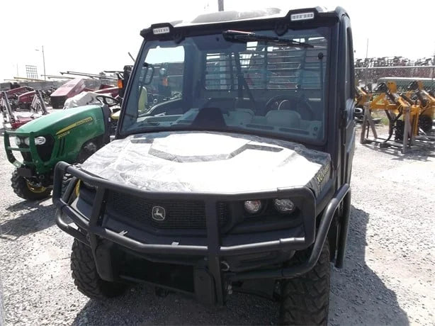 2018 John Deere Gator XUV 865R 4WD Diesel Utility Cart for Sale image 1