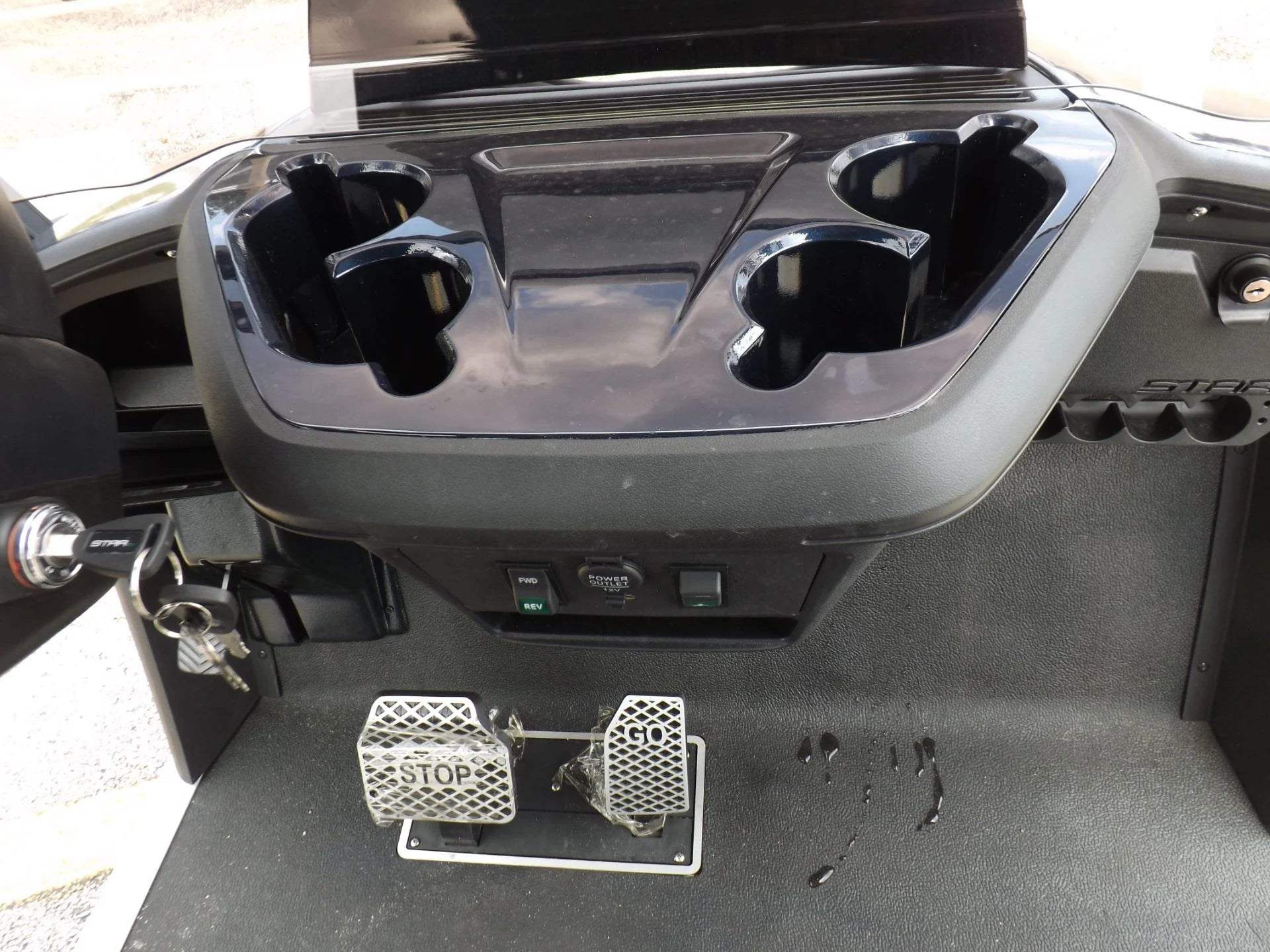 Black 2024 Star EV SIRIUS 4 Forward Lithium Golf Cart for Sale image 9