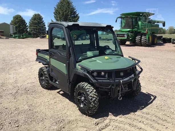 2019 John Deere Gator XUV 835R For Sale image 1