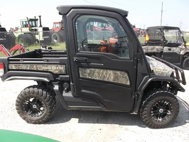 2018 John Deere Gator XUV 865R 4WD Diesel Utility Cart for Sale image 0