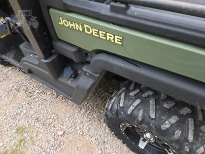 2018 John Deere Gator XUV 835M 4WD Utility Cart for Sale image 9