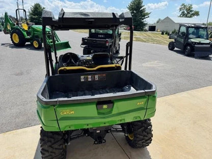 2022 John Deere Gator XUV560E Utility Cart for Sale image 8
