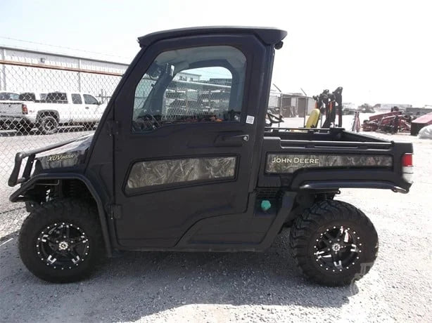 2018 John Deere Gator XUV 865R 4WD Diesel Utility Cart for Sale image 2
