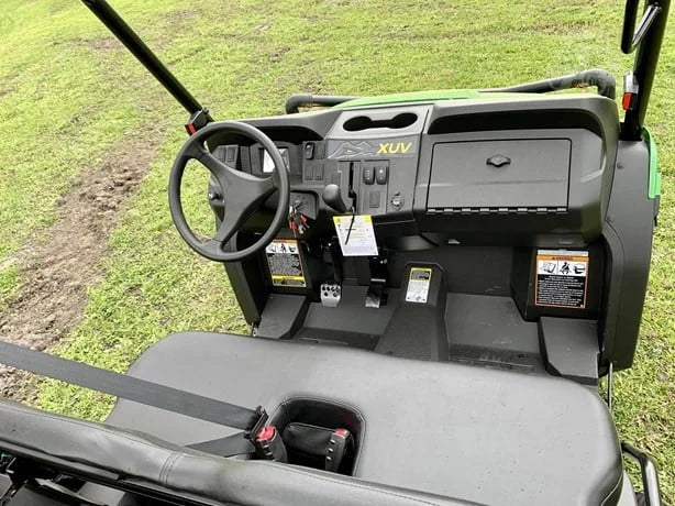 2023 John Deere Gator XUV 560E 4x4 Gas Utility Cart For Sale image 4