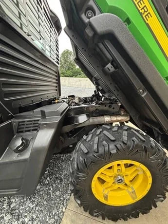 2018 John Deere Gator XUV 835R 4WD Utility Cart for Sale image 7