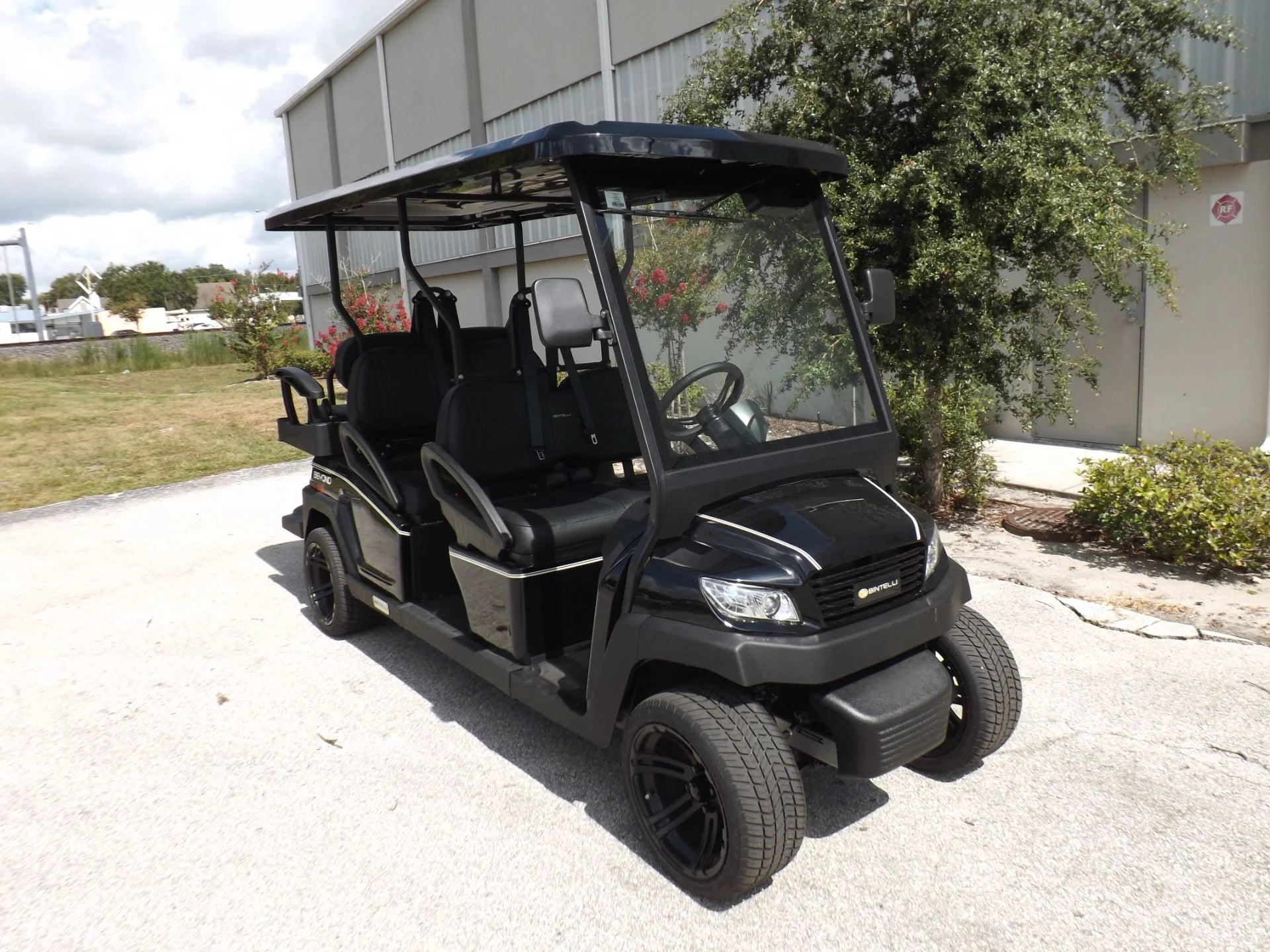 2022 Bintelli BEYOND 6P Golf Cart for Sale image 0