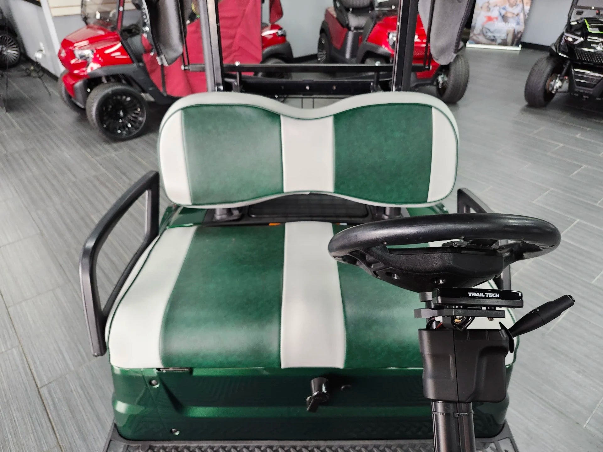 Green 2021 Yamaha Drive 2 QuieTech EFI Golf Cart for Sale image 2