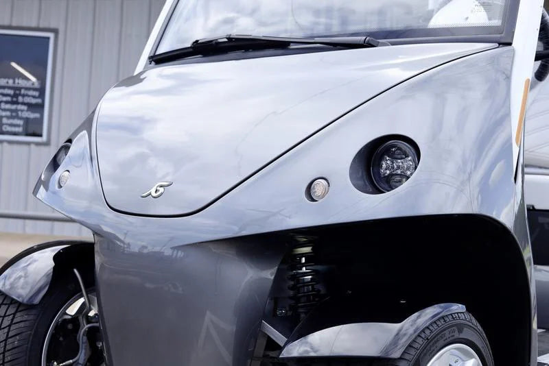 2023 Garia Via 2-Seater Metallic Golf Cart for Sale image 4