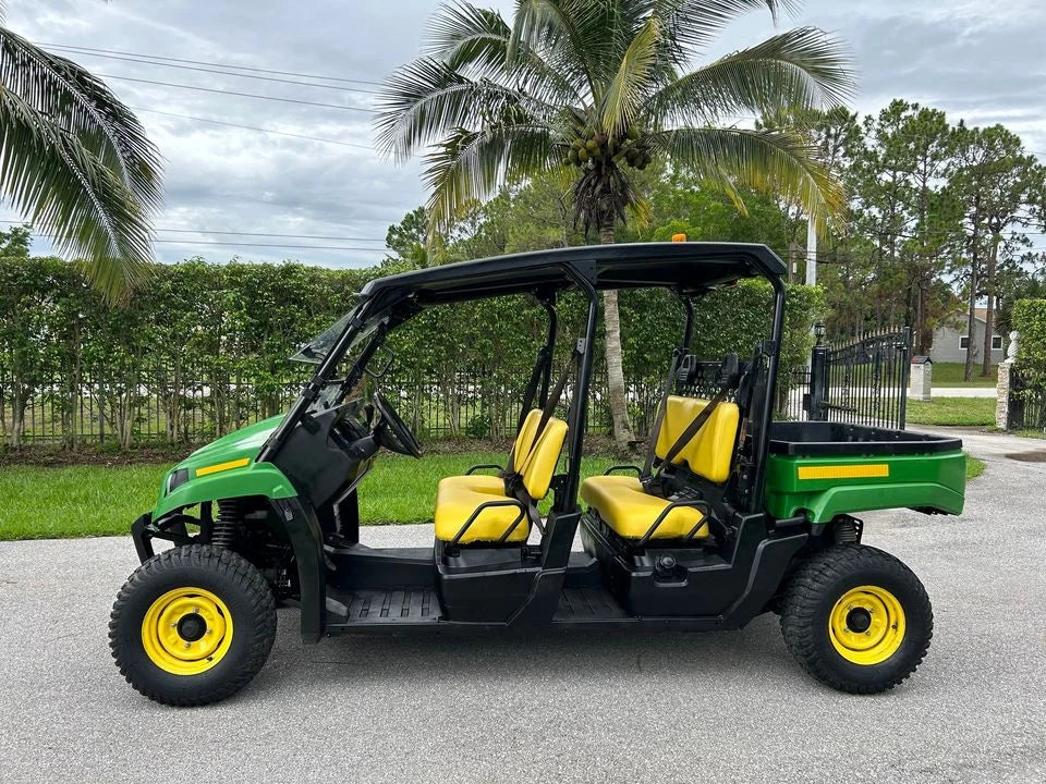 2020 John Deere Gator XUV560E Utility Cart for Sale image 3