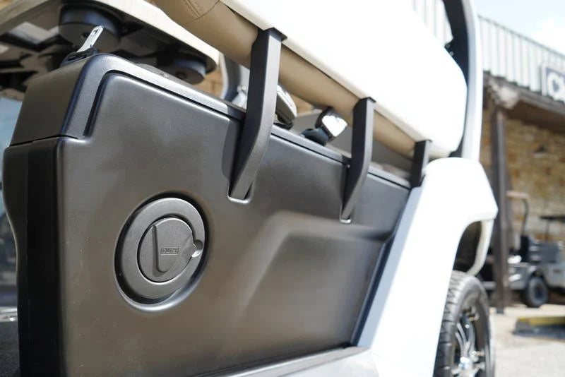 2024 CLUB CAR CRU 6-Passenger Electric LSV for Sale image 9