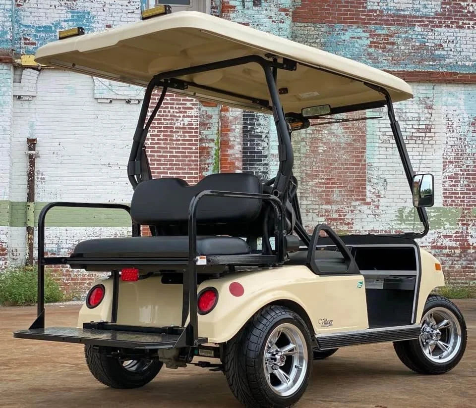 2016 Club Car Villager LSV Golf Cart for Sale image 4