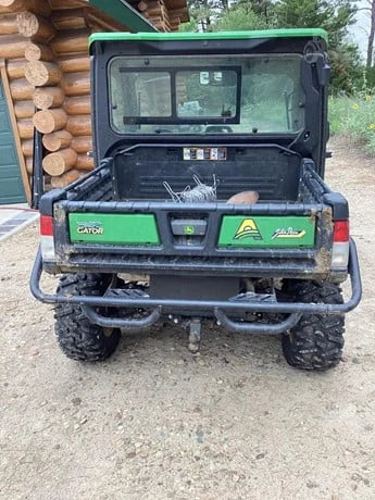2024 John Deere Gator XUV 835R Signature Edition 4WD Utility Cart for Sale image 4