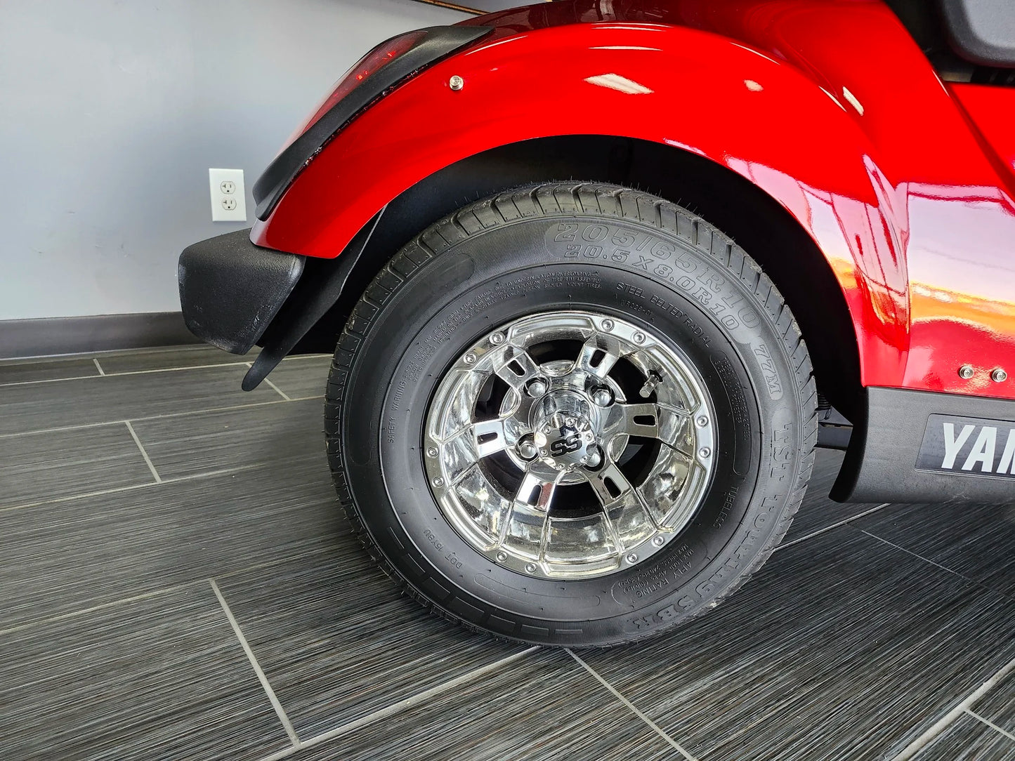 Red 2021 Yamaha Drive 2 QuieTech EFI Golf Cart for Sale image 4